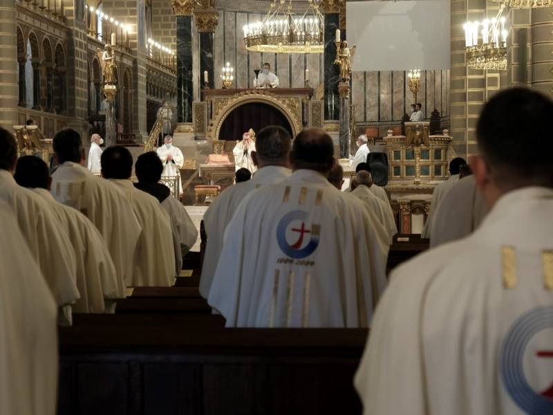 Krizmaszentelés (21).JPG